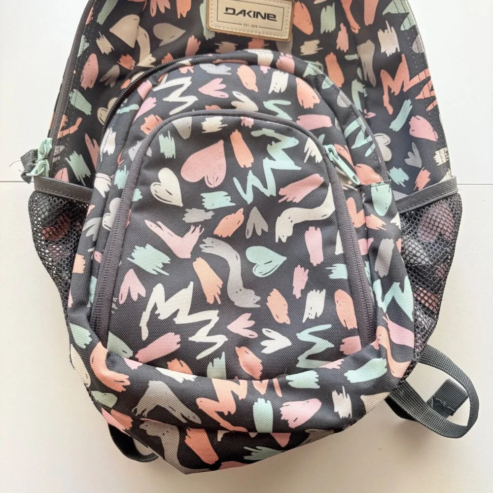 Dakine Campus Mini 18L Backpack Kids Grey Pink Abstract Heart‎ Print 10001433